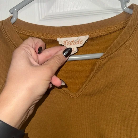 Listicle Tan Lounge Set size S - Picture 8 of 8